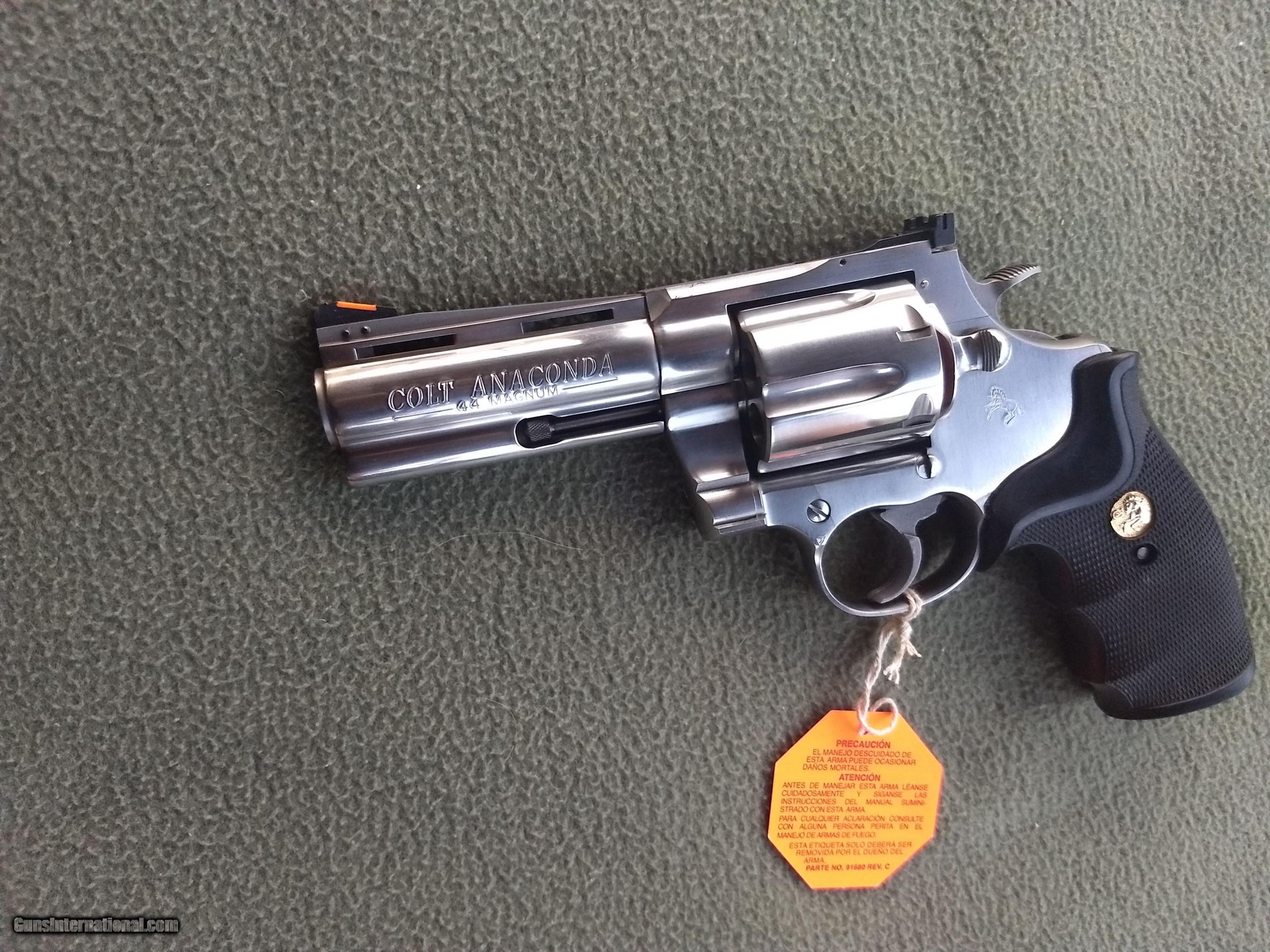 Colt Anaconda 44 Magnum, 4