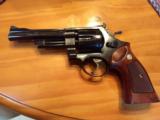 SMITH & WESSON 27-2, 357 MAGNUM, (RARE 5" BARREL) BLUE, TARGET TRIGGER, HAMMER & GRIPS, NEW COND. IN S&W WOOD PRESENTATION BOX - 3 of 4