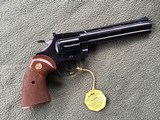 COLT DIAMONDBACK 22 LR., 6” BLUE, NEW UNFIRED, UNTURNED, IN FACTORY COSMOLINE, MFG. 1979 IN THE BOX - 2 of 4