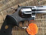 COLT PYTHON 357 MAGNUM, 6" STAINLESS, NEW UNFIRED, UNTURNED, 100% COND. IN THE PLASTIC BOX WITH THE COLT PICTURE BOX AND THE BOX IS LIKE NEW - 5 of 10