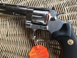 COLT PYTHON 357 MAGNUM, 6" STAINLESS, NEW UNFIRED, UNTURNED, 100% COND. IN THE PLASTIC BOX WITH THE COLT PICTURE BOX AND THE BOX IS LIKE NEW - 8 of 10