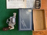 SMITH & WESSON 60 NO DASH, 38 SPC. EXC. COND., COMES WITH OWNERS MANUAL IN NON ORIGINAL BOX - 1 of 6