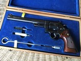 SMITH & WESSON 57 NO DASH, 41 MAGNUM, 8 3/8” BLUE NEW 100% COND. IN THE PRESENTATION BOX WITH OWNERS MANUAL & TOOLS - 4 of 8