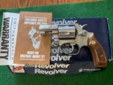 SMITH & WESSON 60-7, 38 SPC. LIKE NEW IN THE BOX - 1 of 5