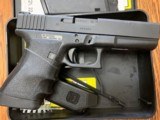 GLOCK 21, 45 ACP. 2ND GENERATION, COMES WITH 2, 13 ROUND MAG’S, LIKE NEW IN THE BOX WITH OWNERS MANUAL - 2 of 6
