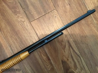 BROWNING TROMBONE 22 LR. MFG. IN BELGIUM NEW UNFIRED, NEVER BEEN ASSEMBELED 100% COND. NEW IN THE BOX - Image 7 of 9