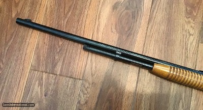 BROWNING TROMBONE 22 LR. MFG. IN BELGIUM NEW UNFIRED, NEVER BEEN ASSEMBELED 100% COND. NEW IN THE BOX - Image 8 of 9