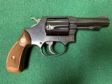 SMITH & WESSON 36 NO DASH, 38 SPC. 3” BLUE, 99% COND. COMES WIITH OWNERS MANUAL, OIL PAPER & CLEANING TOOLS, IN THE BOX - 2 of 5