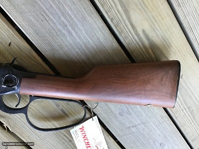 WINCHESTER 94 WRANGLER BIG LOOP CARBINE 16” BARREL, 32 SPC. CAL. COWBOY SCENES ENGRAVED ON BOTH SIDES OF THE RECEIVER, NEW UNFIRED IN THE BOX - Image 3 of 8