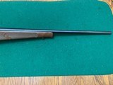 WINCHESTER 70, 25-06 CAL. FEATHERWEIGHT DELUXE, JEWELED BOLT, CLAW EXTRACTOR, 99% COND. - 4 of 5