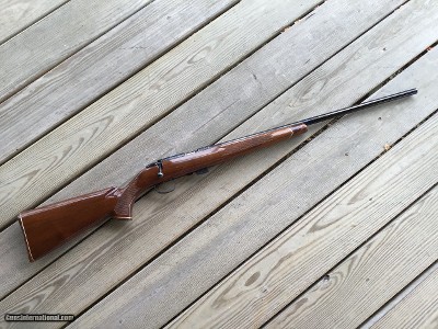 REMINGTON 541 CUSTOM SPORTER DELUXE, SHOOTS 22 SHORT, LONG, LONG RIFLE