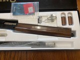 BROWNING GOLD 10 GA AUTO 28” INVECTOR NIB WITH OWNERS MANUAL AND CHOKE TUBES - 4 of 5