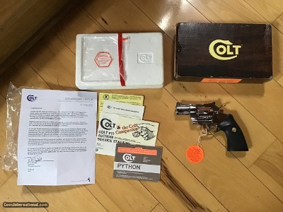 COLT PYTHON 2 1/2” BRIGHT STAINLESS “RARE GUN” NEW UNFIRED, UNTURNED 100% COND. IN THE BOX