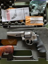 SMITH & WESSON 627-5, 357 MAGNUM “PERFORMANCE CENTER” 5” BARREL, 8 SHOT,, 3 SETS OF GRIPS, LIKE NEW IN THE BOX - 1 of 4