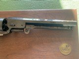 COLT NAVY 1851, 2ND GENERATION, 36 CAL. PERCUSSION, NEW IN THE DISPLAY CASE WITH POWDER MEASURE & ACCS. - 4 of 5