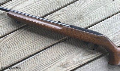 RUGER 10-22, 22 LR., WALNUT FINGER GROOVE WALNUT STOCK 99+% COND. - Image 5 of 7