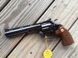 COLT DIAMONDBACK 38 SPC., 6” BLUE, LIKE NEW IN THE BOX WITH OWNERS MANUAL, HANG TAG, COLT LETTER, ETC. THE 6” 38 SPC. ARE VERY SCARCE - 2 of 4