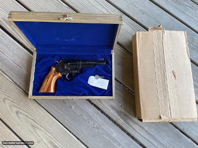 SMITH & WESSON 544, TEXAS WAGON TRAIN COMMEMORATIVE SESQUICENTENNIAL (150TH ANNIVERSARY) 44-40 CAL, 5”BARREL, NEW IN THE PRESENTATION CASE