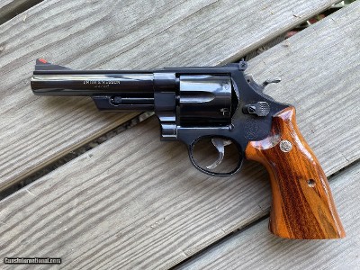 SMITH & WESSON 544, TEXAS WAGON TRAIN COMMEMORATIVE SESQUICENTENNIAL (150TH ANNIVERSARY) 44-40 CAL, 5”BARREL, NEW IN THE PRESENTATION CASE - Image 4 of 4