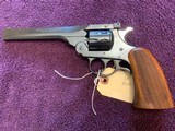HARRINGTON & RICHARDSON 999 SPORTSMAN, 22 LR., 6” BARREL 99% COND. - 1 of 5