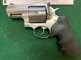 RUGER SUPER RED HAWK 44 MAGNUM “ALASKAN” 2 1/2” BARREL, SATIN STAINLESS, LIKE NEW IN THE BOX WITH OWNERS MANUAL - 3 of 5