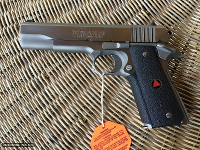 COLT DELTA “ELITE” 10MM CAL., 5” BARREL, STAINLESS, NEW UNFIRED IN THE BOX OWNERS MANUAL, HANG TAG, ETC. - Image 3 of 5