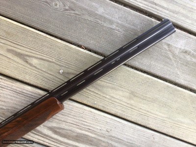 WINCHESTER 101 CLASSIC DOUBLES, 28 GA., “QUAIL” FEATHER WEIGHT, ENGLISH STOCK, 25” WINCHOKE, OVER & UNDER FIELD, NEW UNFIRED IN THE BOX - Image 8 of 10