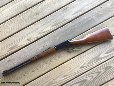 WINCHESTER 94, 32 WS. CAL. MFG. 1945, ORIGINAL BLUE & WOOD VARNISH, HIGH COND.