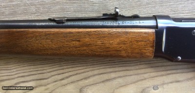 WINCHESTER 94, 32 WS. CAL. MFG. 1945, ORIGINAL BLUE & WOOD VARNISH, HIGH COND. - Image 6 of 7