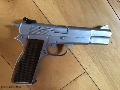 BROWNING BELGIUM HI POWER, RARE SATIN NICKEL FINISH, MFG. 1976, LIKE NEW, NO BOX - Image 2 of 2