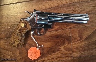 COLT PYTHON ELITE 6” STAINLESS NEW IN THE BOX WITH OWNERS MANUAL, HANG TAG, COLT LETTER, ETC. - Image 2 of 4
