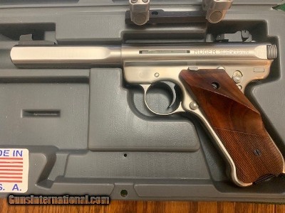 RUGER MARK III COMPETITION TARGET 5 1/2” BULL BARREL WITH SCOCE BASE & RINGS, 99% COND. IN THE BOX WITH OWNERS MANUAL - Image 2 of 4