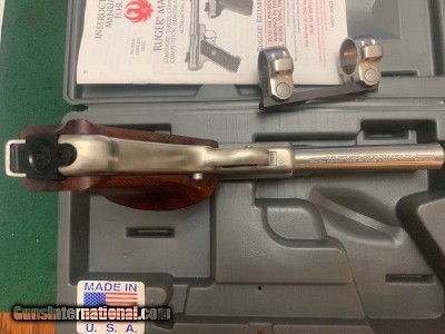 RUGER MARK III COMPETITION TARGET 5 1/2” BULL BARREL WITH SCOCE BASE & RINGS, 99% COND. IN THE BOX WITH OWNERS MANUAL - Image 3 of 4