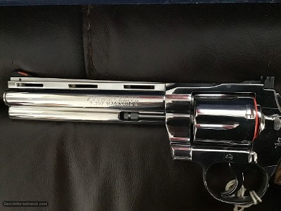 COLT PYTHON 357 MAGNUM “ELITE” RARE BRIGHT STAINLESS, 6” BARREL, NEW UN FIRED, UNTURNED, 100% COND. IN THE BOX WITH OWNERS MANUAL, HANG TAG, ETC. - Image 5 of 7