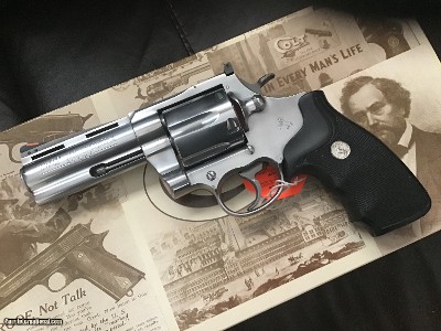 COLT ANACONDA 45 LC. 4” STAINLESS, MFG. 1994, NEW UNFIRED IN THE BOX - Image 3 of 7