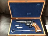 SMITH & WESSON 27-2, 357 MAGNUM, RARE 5” BLUE, TARGET TRIGGER, TARGET HAMMER, TARGET GRIPS,, NEW UNFIRED IN WOOD PRESENTATION BOX - 2 of 6