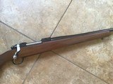 RUGER 77R MKII, 220 SWIFT CAL., 24” BARREL, APPEARS UNFIRED IN THE BOX WITH OWNERS MANUAL, SCOPE RINGS, ETC. - 4 of 7