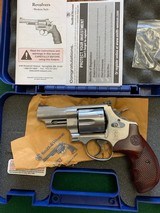 SMITH & WESSON 629, 44 MAGNUM CAL. 2 3/4” BARREL, PERFORMANCE CENTER 6 SHOT, AS NEW IN THE BOX WITH OWNERS MANUAL