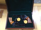 COLT BOA 357 MAGNUM CONSECUTIVE SERIAL NUMBERS 0073 & 0074, FROM LEW HORTON, NEW UNFIRED IN PRESENTATION WOODEN BOX THAT CAME WITH THE LEW HORTON SETS