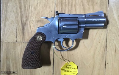 COLT DIAMONDBACK 38 SPC. 2 1/2” ELECTROLESS NICKEL, MFG 1977 NEW IN THE BOX WITH OWNERS MANUAL, HANG TAG, COLT LETTER, COLT SCREW DRIVER, ETC. - Image 3 of 4