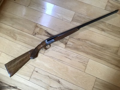 ITHACA SKB 200 E, 20 GA. 28” MOD. & FULL, COINED RECEIVER, SINGLE SELECTIVE TRIGGER, AUTO EJECTORS, CHROME LINED BARRELS 99+% COND.