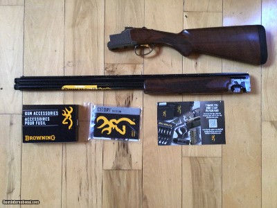 BROWNING CITORI 20 GA., WHITE LIGHTNING, 28” 3” CHAMBER, MIDAS CHOKE TUBE SYSTEM, NEW UNFIRED IN THE BOX WITH CHOKE TUBES & OWNERS MANUAL - Image 2 of 4