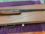 BROWNING A-5’ LT-20 “DUCKS UNLIMITED” 26” INVECTOR BARREL, NEW UNFIRED 100% COND. IN BROWNING DUCK UNLIMITED HARD CASE WITH 3 CHOKE TUBES & WRENCH - 3 of 5