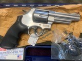 SMITH & WESSON 629-6 STAINLESS 44 MAGNUM 4” BARREL EXC. COND. IN THE BOX - 1 of 5