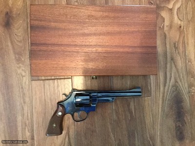 SMITH & WESSON 27 NO DASH, 357 MAGNUM, 6 1/2” BLUE AS NEW IN THE SMITH PRESENTATION WOOD CASE WITH CLEANING TOOLS - Image 2 of 2