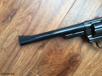 SMITH & WESSON 57 NO DASH, 41 MAGNUM, 8 3/8” BLUE, AS NEW IN THE WOOD PRESENTATION CASE WITH CLEANING TOOLS, OWNERS MANUAL, ETC. - Image 6 of 7
