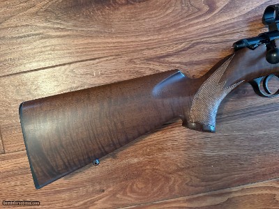 ANSCHUTZ MEISTER GRADE 22 LR., 23” BARREL, 99+++% COND., MEISTER GRADE IS THE HIGHEST GRADE ANCHUTZ MADE - Image 3 of 7
