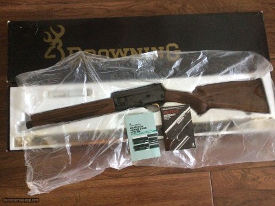BROWNING A-5 SWEET-16, 26” INVECTOR, NEW UNFIRED IN THE BOX WITH OWNERS MANUAL & 3 CHOKE TUBES & WRENCH - Image 3 of 4