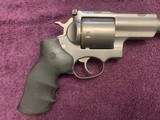 RUGER REDHAWK 480 RUGER CAL. 9 1/2” BARREL, GREYED STAINLESS 99% COND.