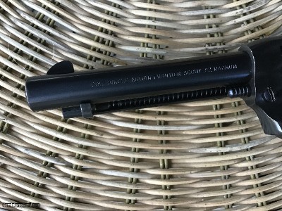 COLT FRONTIER SCOUT 22 MAGNUM 4 3/4” BARREL, NEW UNFIRED IN THE BOX WITH OWNERS MANUAL - Image 5 of 9